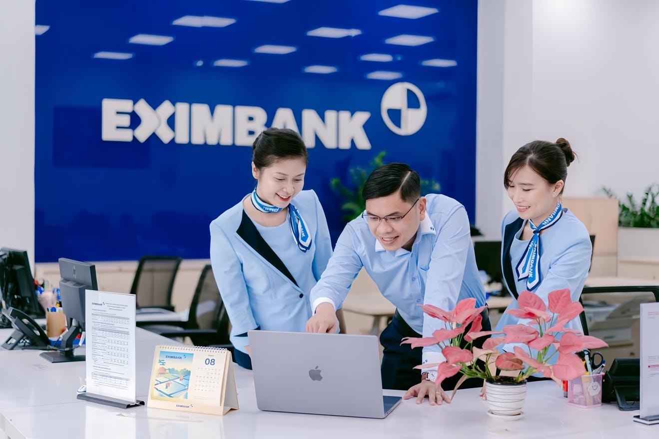 Eximbank: Bao giờ biển lặng, sóng dừng?